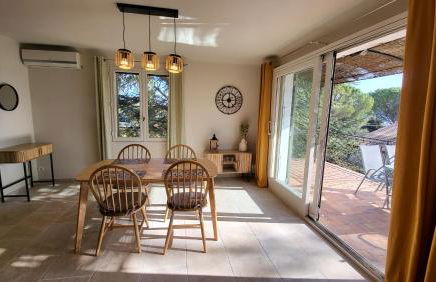 Maison avec piscine chauffée, centre village - Foto 14