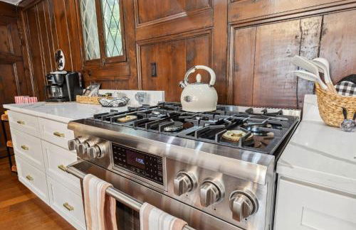 Enchanted Castle - Your Royal Getaway Awaits - Foto 28