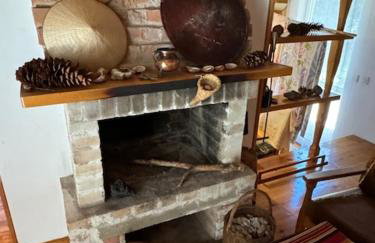 Charming Forest Home near Warsaw - Photo 5