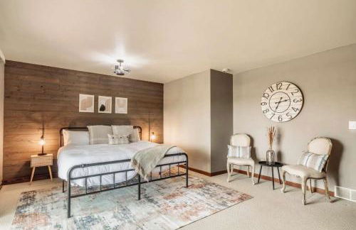 Waterfront Home with Dock Sleeps 8 - Foto 26