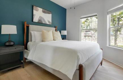 Landing Beautiful 2BD in Bee Cave - Photo 10