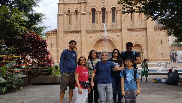Percorrendo os monumentos de Medellín