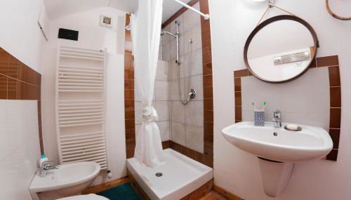 il fiume di fianco. appartamento alta valsesia - Foto 3