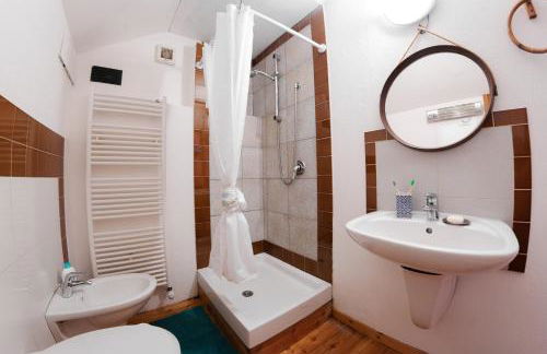 il fiume di fianco. appartamento alta valsesia - Foto 3