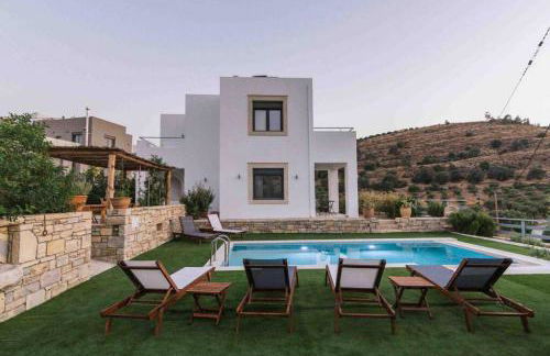 Villa Rechtra in Kamilari - Photo 1