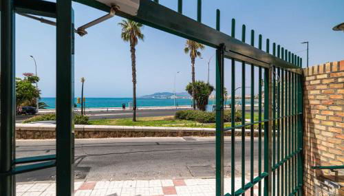 Charming 1 BR apartment with Seaview and Pool - Photo 5