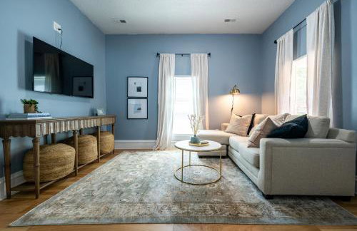 Affordable, Quaint Retreat! 5 Mins to Downtown - Photo 1