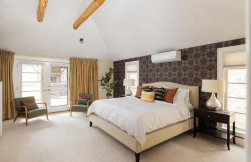 Sleeps 16-Hottub-Sauna-Pet Friendly-7 Min to Ski - Foto 14