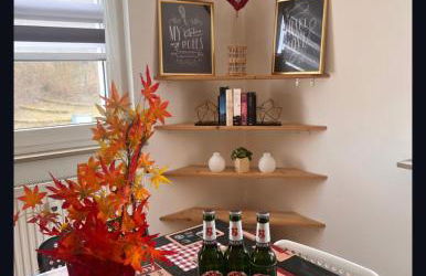 Super Monteurwohnung mit Balkon und Parkplatz, bei Bayreuth ruhig, 4 Betten Wifi, Küche - Foto 10