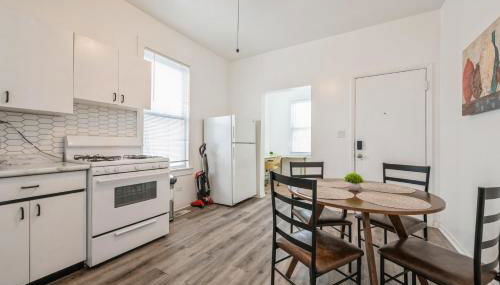 Cozy Two Bedroom Unit near Lakeview Lincolnpark Wrigley - Foto 4