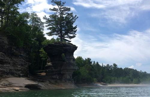 Superb Log Cabin Rental for Groups near Munising and Pictured Rocks National Lakeshore, Michigan - Foto 29