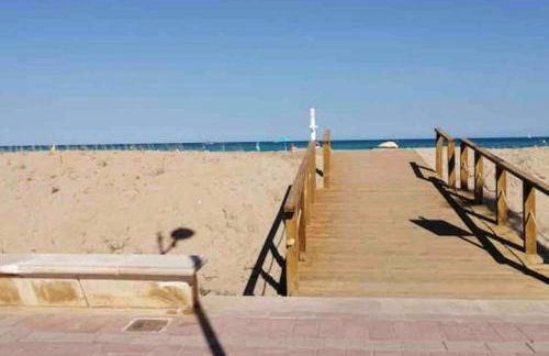 Apartamento al lado del Mar. Recién reformado. - Foto 29