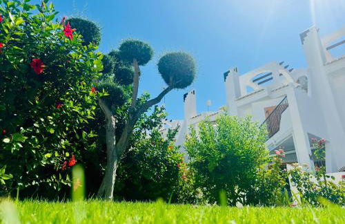 Contemporary House in Cabo Roig - Photo 36