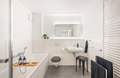 LIVINGLike-Apartment - Central & Spacious with Balkony & Garage, Coffee - 103m2 - Foto 6