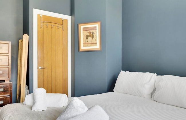 Bantham Mews by Pureserviced 1 Bedroom Luxury Mews - Photo 10