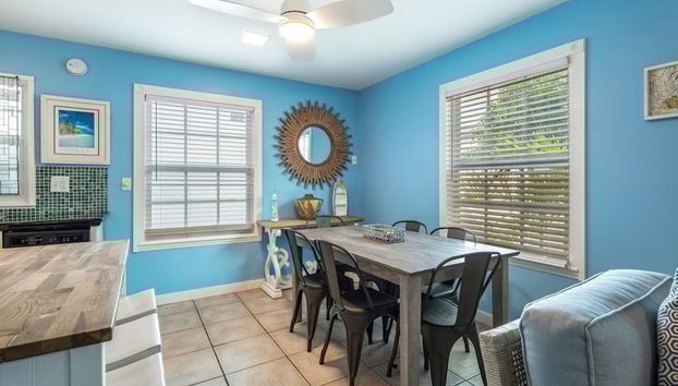 Road s End by Brightwild Steps to Duval St - Foto 4, Habitación