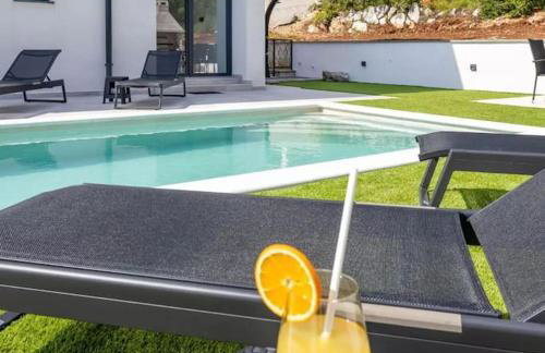 Lux Sea View Villa DIJANA - Infinity Pool & Jacuzzi - Foto 68