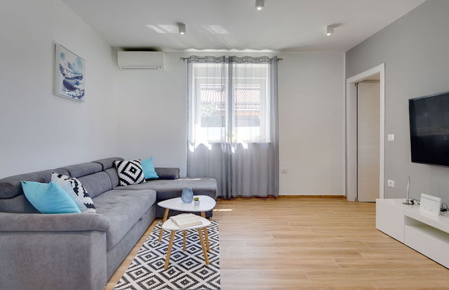 House in Valbandon Near Brijuni National Park - Photo 10