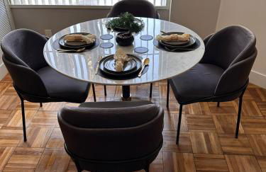 Warm and Welcoming - Photo 23