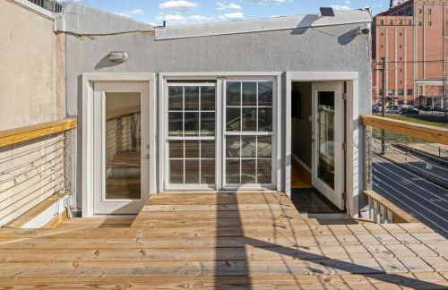 Chic Canton Home 3BR Rooftop Views - Photo 23