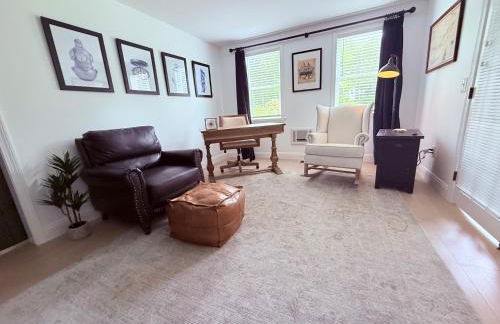 Rare Cape Cod Find - Photo 2