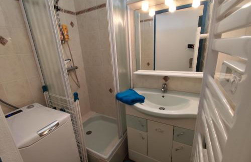 Ti Billig 100 m de la plage avec WiFi - Foto 9