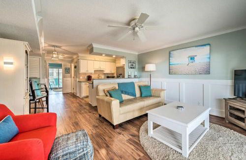 Bright Carolina Beach Condo - Walk to Shore! - Foto 7