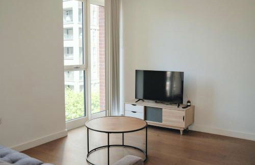 Luxury Apartment with Private Balcony in Zone 1 - Foto 1