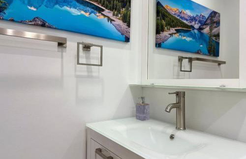 Relaxing Retreat 2BR Oasis with Pool and Outdoor BBQ - Foto 19