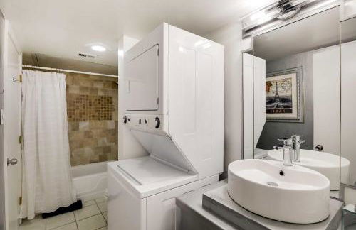 Chic Dallas Condo with Pool, Walk to Knox Street! - Foto 14