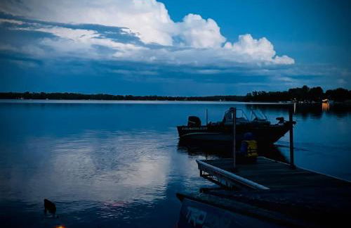 New Custom Big McDonald Lake Cabin With Pickle Ball - Foto 51