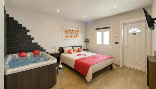 Douceur d’une nuit (studio avec jaccuzi privatif) - Foto 3