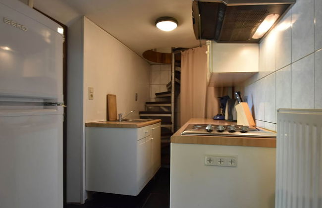 Cottage With Bubble Bath - Photo 6