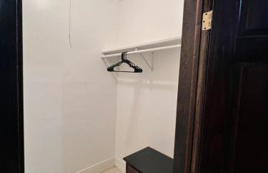 Holyoke House Oasis - Fast Wifi, Spacious, Quiet Neighborhood - Foto 11