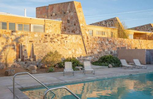 Modern Mosaics- Joshua Tree Chef Home On Hill Spa - Foto 26