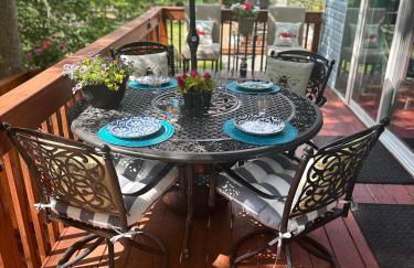 Majestic Lake Front Chalet - Foto 7