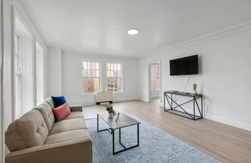 East 419I Modern Suite I Pool I Gym - Foto 16