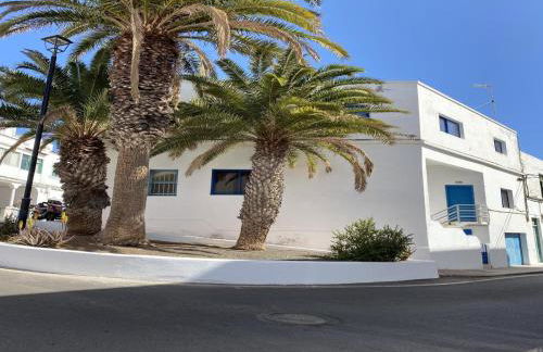 Las 3 Palmeras de Arrecife - Foto 1