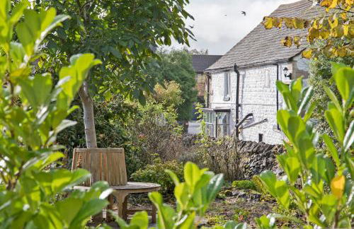 Hawthorn Farm Guest House - Photo 62