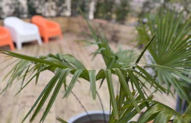 The Hide Away By The Garden Spa Stays - Hot Tub - Foto 12