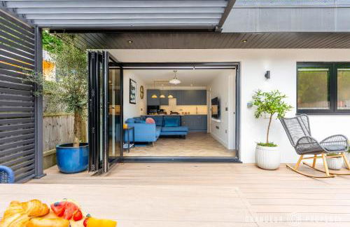 Harbour Haven by Grandeur Property - Photo 11