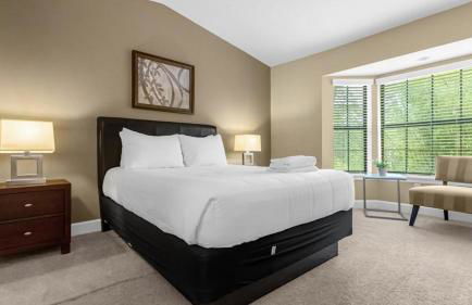 Book Your Summer Escape - TownHome by Disney! - Photo 2