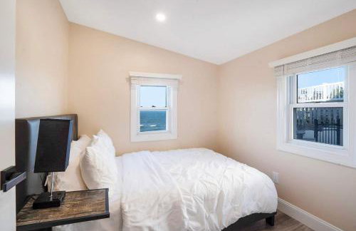 Coastal Retreat: Waterfront, Deck, Awesome Views - Foto 16