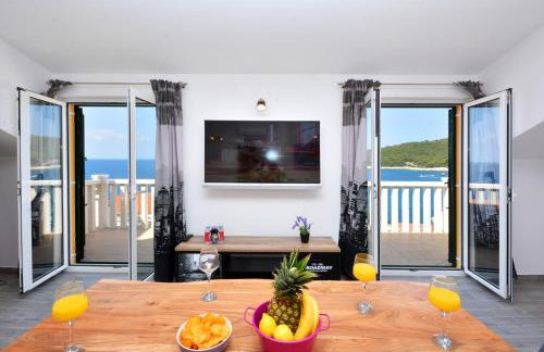 Sea View Luxury Apartments, ALA DA - Photo 20