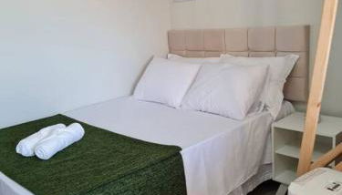 Kitnet404 central, com tv smart,linda vista para janela - Foto 1