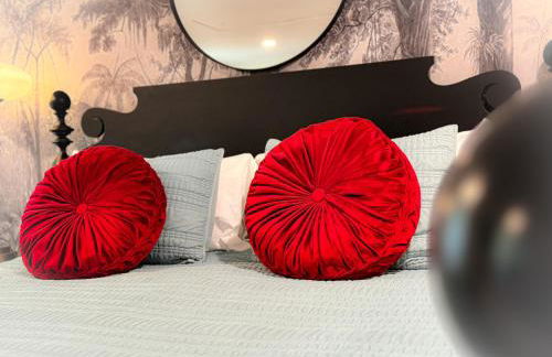 The Lilly- Enchanting Downtown Studio - Foto 13