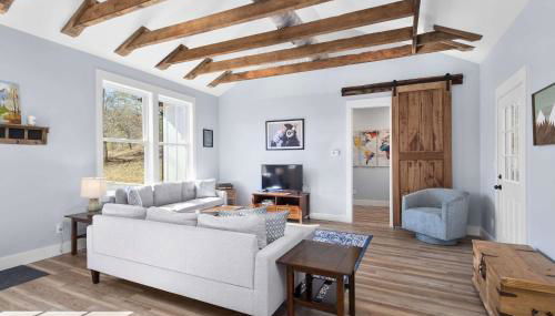 New Listing Sale Mountain Views & Fire Pit Fun Family Friendly - Photo 3