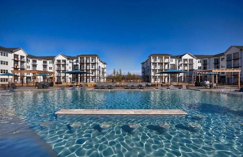 Landing Amazing 3BD Pool Yoga Studio - Photo 25