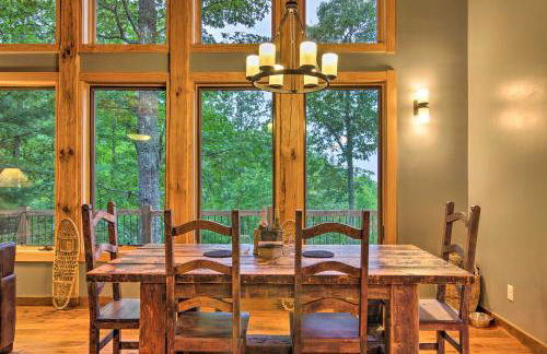 Couples Treehouse Retreat with Hot Tub and Views - Foto 11