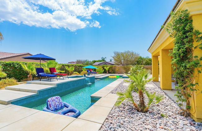 Luxurious 5BR Resort Style Home w/ Pool & Spa - Foto 31